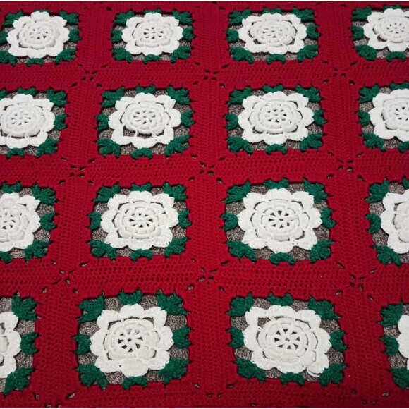 VTG Handmade Crochet 3D Flower Afghan Throw Blanket 34"X78" Granny Square Roses - Picture 4 of 5
